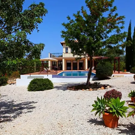 Aphrodite Hills Superior Villas Superior 0408 Air Conditioning 3 Bedrooms Villa *